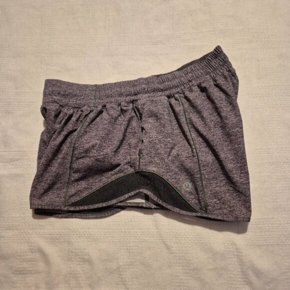 Lululemon size 10 hotty hot low rise 2 tone gray shorts, VGUC - Picture 5 of 7